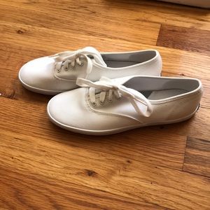 NWOT white keds